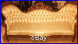 1860 Rosswood Antique Couch 7ft 6 inchs Length New York Firm