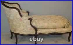 18834 French Carved Victorian Chaise Lounge