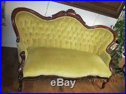 1890 Settee American made, mahogany wood trim, excellent shape, gold fab