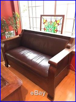 1910 Antique Mission Style Arts and Crafts Wooden & Leather sofa
