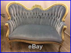 19th C Vintage Estate Antique Victorian tufted back velvet sofa loveseat settee