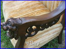ANTIQUE CARVED LION GARGOYLE HEAD PARLOR COUCH MOTHER of PEARL INLAYS MARQUETRY
