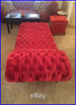ANTIQUE LATE 1800s TUFTED RED VELVET VICTORIAN OAK FAINTING COUCH CHAISE LOUNGE