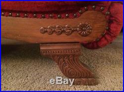 ANTIQUE LATE 1800s TUFTED RED VELVET VICTORIAN OAK FAINTING COUCH CHAISE LOUNGE