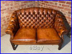 A Stylish Neat Vintage Wade Conker Brown Two Seater Leather Chesterfield Sofa