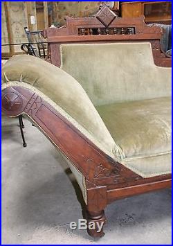 American Victorian Eastlake Fainting Couch in Green Velvet