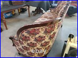 Antique Early 1800s Victorian Style Sofa Couch Furniture
