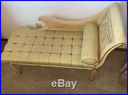 Antique Fainting Couch / french provencial. Settee. Chair Boudoir / Chaise Sofa