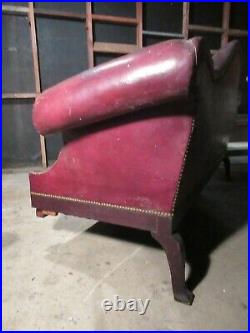 Antique Leather Sofa (Chesterfield loveseat couch)