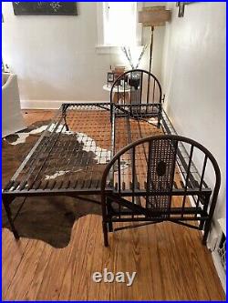 Antique Simmons Iron Cameo Daybed