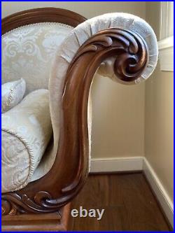 Antique Victorian Mahogany Chaise Lounge