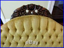 Antique Victorian Tufted Velvet Sofa LoveSeat Settee Ornate Wood LOCAL P. U. ONLY