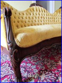 Antique Victorian Tufted Velvet Sofa LoveSeat Settee Ornate Wood LOCAL P. U. ONLY