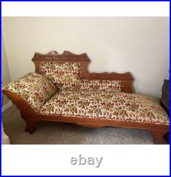 Beautiful Antique Victorian Eastlake Fainting Couch