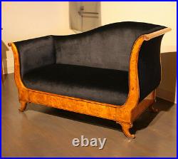 Beautiful Biedermeyer style settee with burl and black velvet fabric