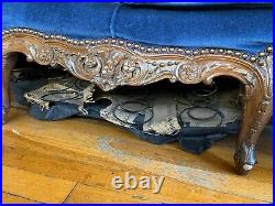 Beautiful Blue Antique Victorian Couch / Sofa
