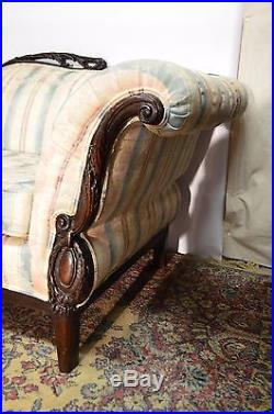 Beautiful Tufted Arms Carved Sofa Couch