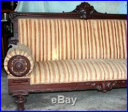 Bench, sofa, banquette, Renaissaince Victorian, walnut, shells, bolsters, 74l