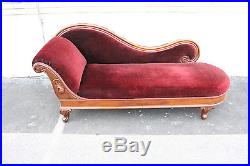 Charming Antique American Victorian Walnut Carved Chaise Longue Settee Couch