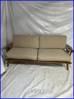 Cushman Colonial Creations Sofa