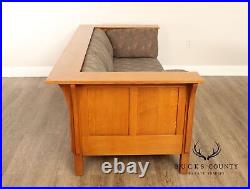 Custom Quality Mission Prairie Style Oak Settle