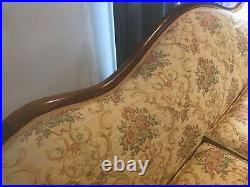 Duncan Phyfe Goose neck Sofa antique original. Excellent condition