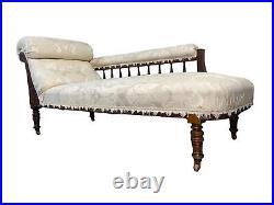 Early 20th Century Antique Mahogany Rail-back Chaise Longue with Turned Legs
