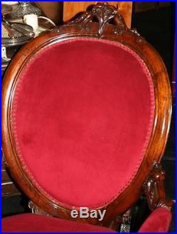 Early Victorian Carved Walnut Upholstered Salon Suite c. 1840