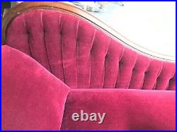 Excellent Antique Velvet Fainting Couch & Cushion