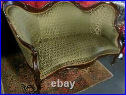 Fine Laminated Rosewood John Henry Belter Rococo Revival Settee Scroll Pattern