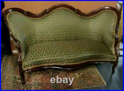 Fine Laminated Rosewood John Henry Belter Rococo Revival Settee Scroll Pattern