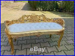 French Louis XVI Style Settee/Bench/Sofa With Tufted Velvet. Worldwide shipping