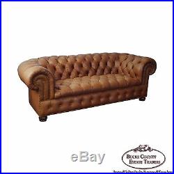 High Quality Leather Chesterfield Style Tufted Sofa (B)