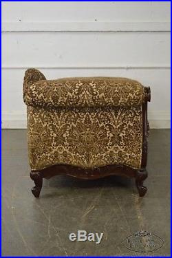 Kravet Custom Upholstered French Louis XV Style Recamier Chaise Lounge
