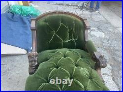 LATE 1800s ANTIQUE VICTORIAN FAINTING COUCH