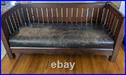 L & J. G Stickley oak signed arts and crafts even arm settle couch (#281) c1910