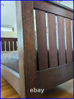 L & J. G Stickley oak signed arts and crafts even arm settle couch (#281) c1910