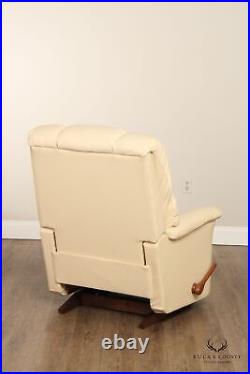 La-Z-Boy Contemporary Pair of Leather Recliners