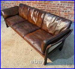 Long Vintage Thams Kvalitet 1970 Patinated Tan Leather Three seater Sofa