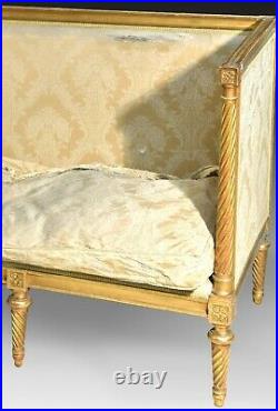 Louis XVI settee or sofa. Golden wood. 19th century