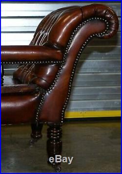 Lovely Restored Victorian Chesterfield Cigar Brown Leather Chaise Lounge Daybed
