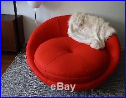 Milo Baughman Large Round Chaise Lounge Mid-Century Modern