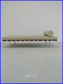 Original Vintage 2000 Leather Barcelona Daybed By Mies Van Der Rohe Mid-century