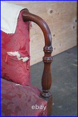 Rare Antique 19th Century American Federal Mahogany Carved Sofa Settee