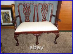 Spectacular! Vintage Ornate Chippendale Style Carved Dark Mahogany Settee