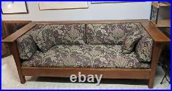 Stickley Mission Collection Cherry Prairie Settle Panel Sofa