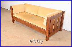 Stickley Mission Oak Arts and Crafts Settle Sofa