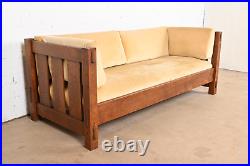 Stickley Mission Oak Arts and Crafts Settle Sofa