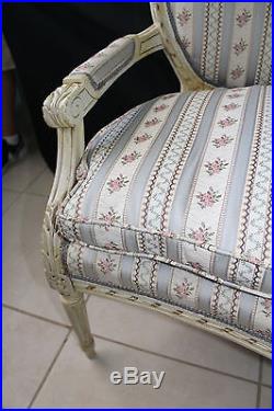 Superb Louis XVI French Ribbon Back Love Seat Antique Ornate Carved Settee Chic