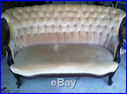 Tufted Antique Victorian Velvet Sofa LoveSeat Settee HandCarved Walnut LOCAL PU